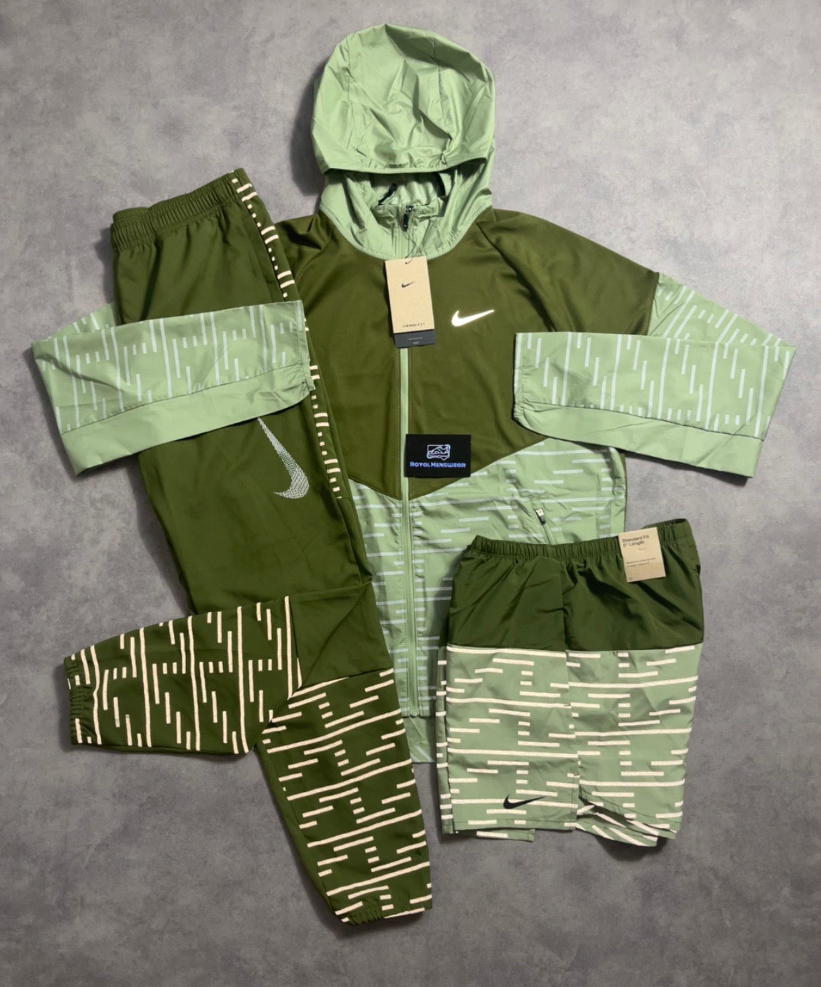 Nike run division three piece set khaki- American exclusive