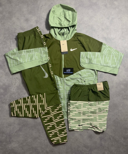 Nike run division three piece set khaki- American exclusive