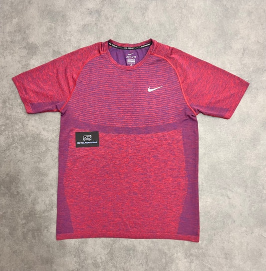 Nike tech knit T-shirt - cherry