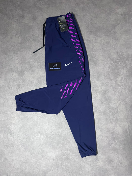 Nike bolt Pants - purple