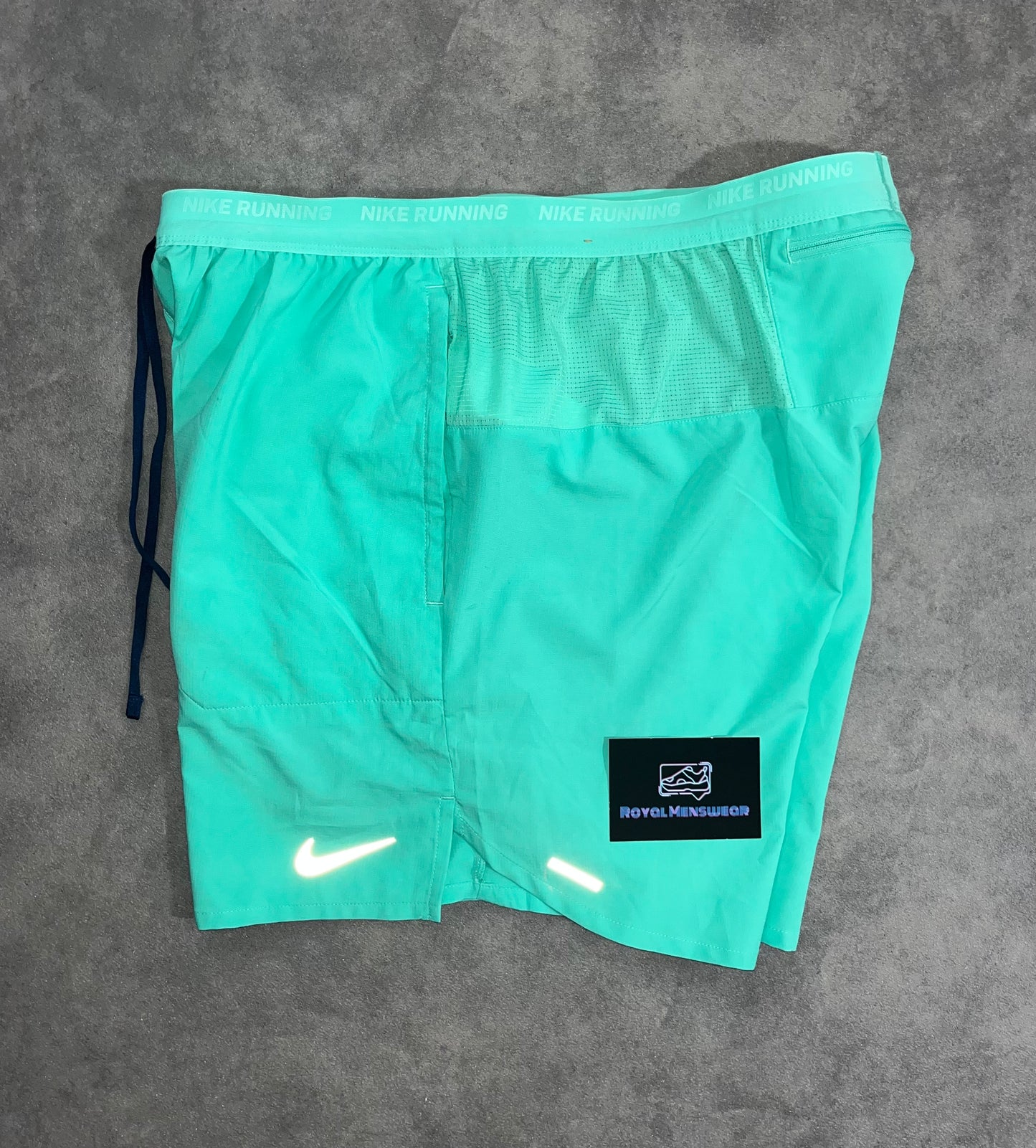 Nike mint shorts