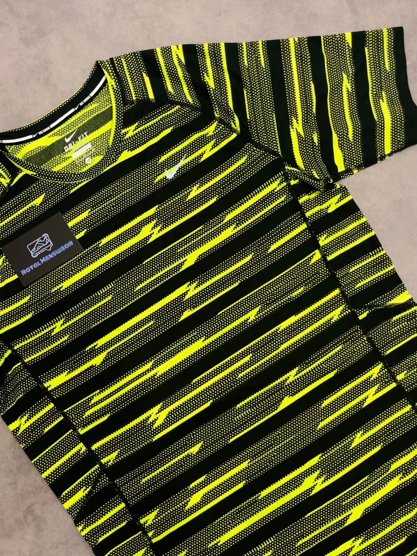 Nike Miler T-shirt - electric volt